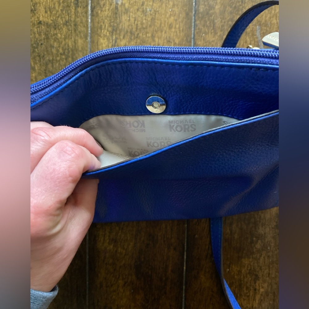 Michael Kors Royal Blue Crossbody Bag - Picture 8 of 11